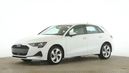 Gebraucht Audi A3 Advanced 116 PS (85 kW) 2025 Arkonaweiß Limousine
