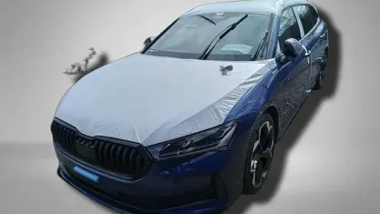 Gebraucht Skoda Superb SportLine 265 PS (194 kW) 2026 Atlantik blau metallic Kombi