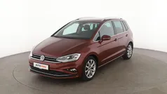 Rot Gebraucht 2018 VW Golf Sportsvan Highline Van / Kleinbus | 18.890 € (Fairer Preis)