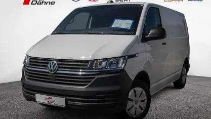 Gebraucht VW T6.1 90 PS (66 kW) 2022 Weiss / candy weiss Van