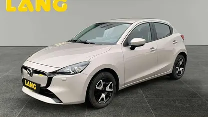Platinum quartz m (metallic) Gebraucht 2024 Mazda 2 Center-Line Kleinwagen | 17.990 € (Fairer Preis)