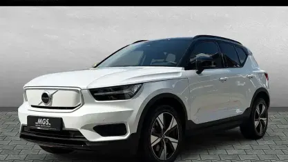 Gebraucht Volvo XC40 Plus 169 kW (231 PS) 2022 Crystal white pearl SUV