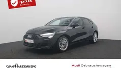 Brillantschwarz Gebraucht 2023 Audi A3 Sportback Limousine | 30.980 € (Fairer Preis)