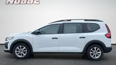 Weiß Gebraucht 2023 Dacia Jogger Essentiel Van / Kleinbus | 15.900 € (Guter Preis)