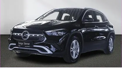 Gebraucht Mercedes GLA200 163 PS (119 kW) 2024 Unilack nachtschwarz SUV