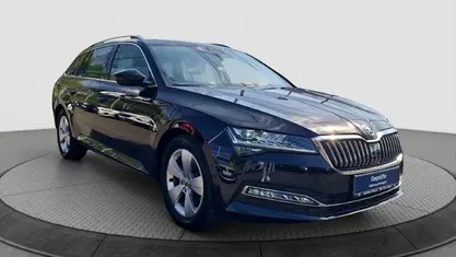Gebraucht Skoda Superb Premium Edition 190 PS (139 kW) 2020 Kombi