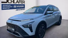 Atlas white / sol Gebraucht 2024 Hyundai Bayon Trend SUV | 20.980 € (Fairer Preis)