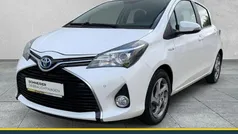 Gebraucht 2017 Toyota Yaris Hybrid Comfort Limousine | 12.690 € (Fairer Preis)