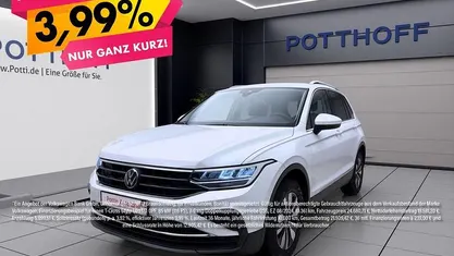 Gebraucht VW Tiguan Move 150 PS (110 kW) 2024 Oryxweiß perlmutteffekt SUV