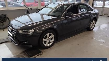 Używany Audi A4 Ambiente 170 KM (125 kW) 2014 Szary Sedan/Limuzyna