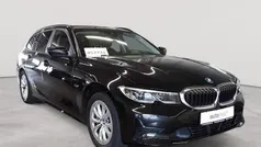 Saphirschwarz metallic Gebraucht 2022 BMW 330e Advantage Kombi | 29.290 € (Superpreis)