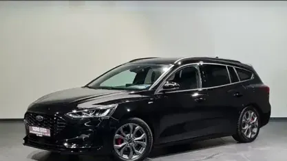 Gebraucht Ford Focus ST-Line X 116 PS (85 kW) 2025 Schwarz, agate black metallic Limousine