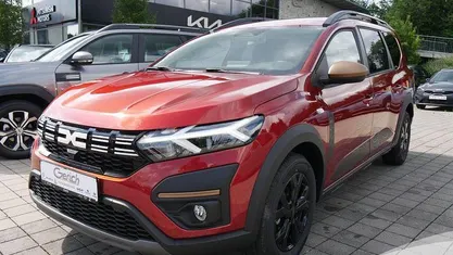 Neu Dacia Jogger Extreme 141 PS (103 kW) 2025 Terracottabraun Van / Kleinbus