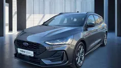 Magneticgrau Gebraucht 2024 Ford Focus ST-Line X Kombi | 27.290 € (Guter Preis)