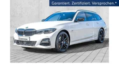 Weiß Gebraucht 2022 BMW 330e M Sport Kombi | 37.995 € (Fairer Preis)