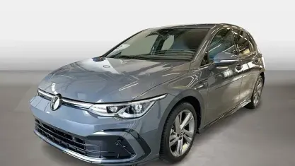 Gebraucht VW Golf VIII R-line 150 PS (110 kW) 2024 Delfingrau (metallic) Limousine