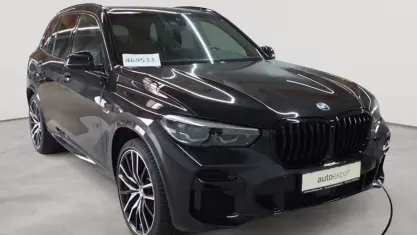 Gebraucht BMW X5 M Sport 286 PS (210 kW) 2022 Saphirschwarz metallic SUV