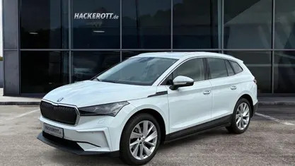 Weiß Gebraucht 2021 Skoda Enyaq iV SUV | 22.980 € (Fairer Preis)