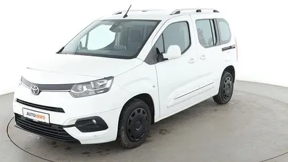Weiß Gebraucht 2021 Toyota Proace Verso City Kombi | 18.560 € (Superpreis)