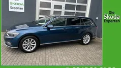 Aquamarinblau metallic Gebraucht 2020 VW Passat Elegance Kombi | 27.450 € (Fairer Preis)