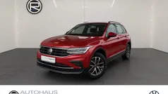 Rot Gebraucht 2022 VW Tiguan Life SUV | 27.480 € (Fairer Preis)