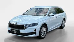Moonweiß Gebraucht 2024 Skoda Octavia Selection Kombi | 29.920 € (Fairer Preis)