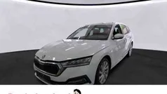 Weiss Gebraucht 2023 Skoda Octavia Style Kombi | 26.777 € (Fairer Preis)
