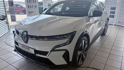 Neu Renault Megane E-Tech Komfort 160 kW (218 PS) 2025 Arktisweiß, black pearlschwarz metallic (weiß) Limousine