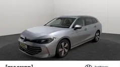 Oyster silver metallic Gebraucht 2025 VW Passat Elegance Kombi | 37.876 € (Superpreis)
