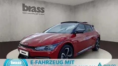 Runway rot met. Neu 2025 Kia EV6 4 SUV | 49.980 € (Fairer Preis)