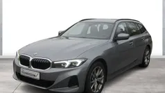 Grau Gebraucht 2024 BMW 320 Shadowline Kombi | 38.790 € (Fairer Preis)