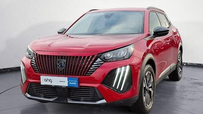 Gebraucht Peugeot 2008 Allure 131 PS (96 kW) 2023 Rot SUV