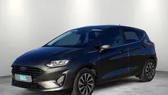 Magnetic grau metallic Gebraucht 2023 Ford Fiesta Titanium Kleinwagen | 18.940 € (Fairer Preis)