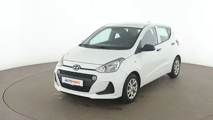 Weiß Gebraucht 2017 Hyundai i10 Basis Kleinwagen | 7.070 € (Fairer Preis)