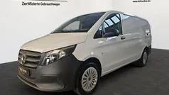 Gebraucht 2024 Mercedes Vito Van / Kleinbus | 36.771 € (Fairer Preis)