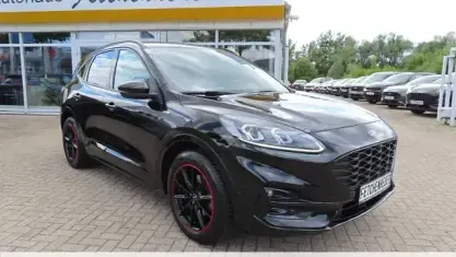 Gebraucht Ford Kuga ST-Line 120 PS (88 kW) 2023 Schwarz SUV