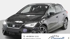 Mitternachtsschwarz Neu 2025 Seat Ibiza FR Limousine | 23.980 € (Guter Preis)