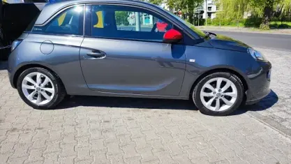 Usata Opel Adam Unlimited 90 CV (66 kW) 2016 Grigio Utilitaria