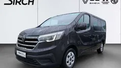 Schwarz Gebraucht 2024 Renault Trafic Evolution Van | 37.990 € (Fairer Preis)
