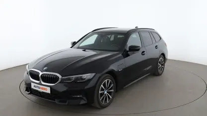 Gebraucht BMW 320e Sport Line 113 PS (83 kW) 2022 Schwarz Kombi