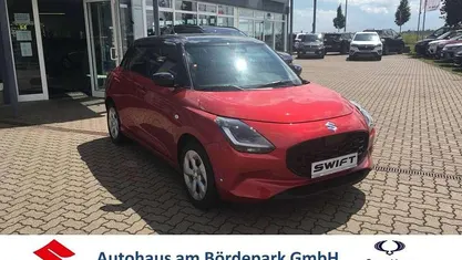 Rot Gebraucht 2025 Suzuki Swift Comfort Limousine | 17.970 € (Fairer Preis)