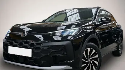 Neu VW T-Roc Life 150 PS (110 kW) 2026 Schwarz SUV