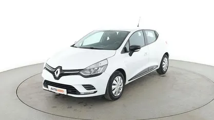 Weiß Gebraucht 2018 Renault Clio IV LIMITED Limousine | 8.580 € (Fairer Preis)