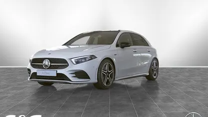 Unilack polarweiß Gebraucht 2020 Mercedes A250 AMG Limousine | 24.477 € (Fairer Preis)