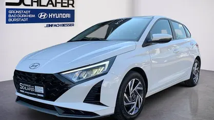 Gebraucht Hyundai i20 Trend 101 PS (74 kW) 2025 Kleinwagen