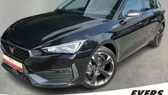 Midnight schwarz Gebraucht 2023 Cupra Leon Limousine | 27.950 € (Fairer Preis)