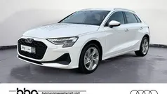 Weiß Neu 2025 Audi A3 Ambiente Limousine | 26.900 € (Superpreis)