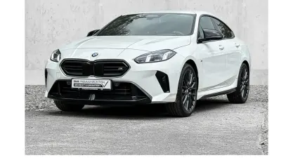 Gebraucht BMW M235 M Sport 300 PS (220 kW) 2025 Weiß Coupé
