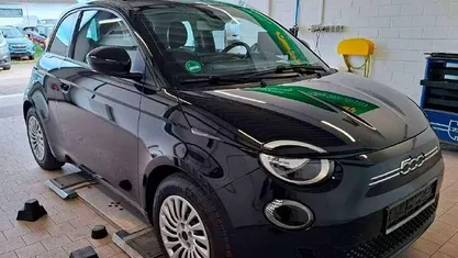 Gebraucht 2023 Fiat 500e Kleinwagen | 23.999 € (Fairer Preis)