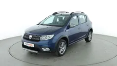 Blau Gebraucht 2017 Dacia Sandero Stepway Ambiance Kleinwagen | 8.740 € (Fairer Preis)